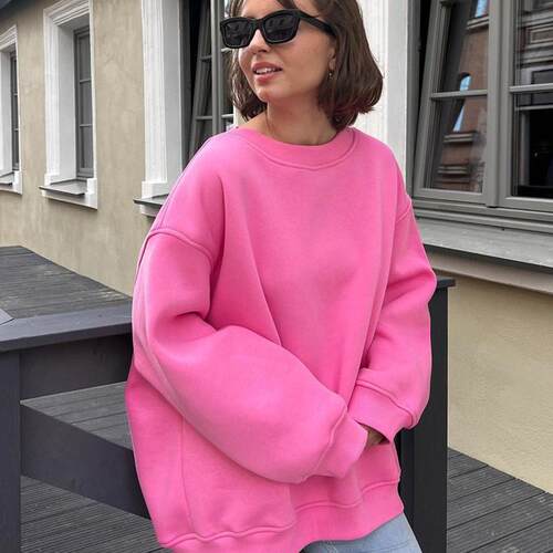 Solid color loose long sleeved sweatshirt 纯色宽松长袖卫衣女