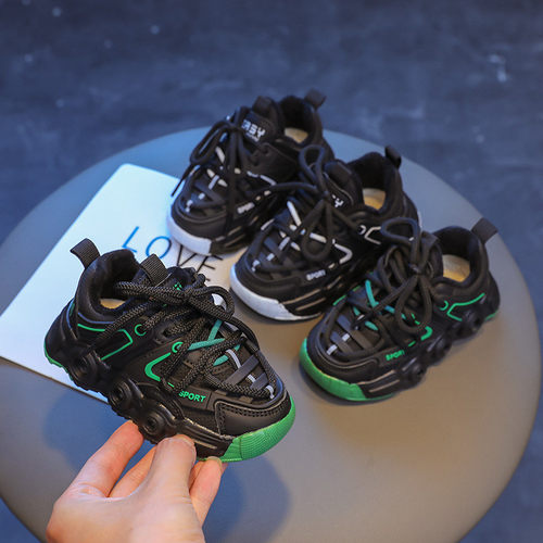 男童冬季加绒运动鞋老爹鞋亮灯软底棉鞋1至5岁保暖发光休闲童鞋