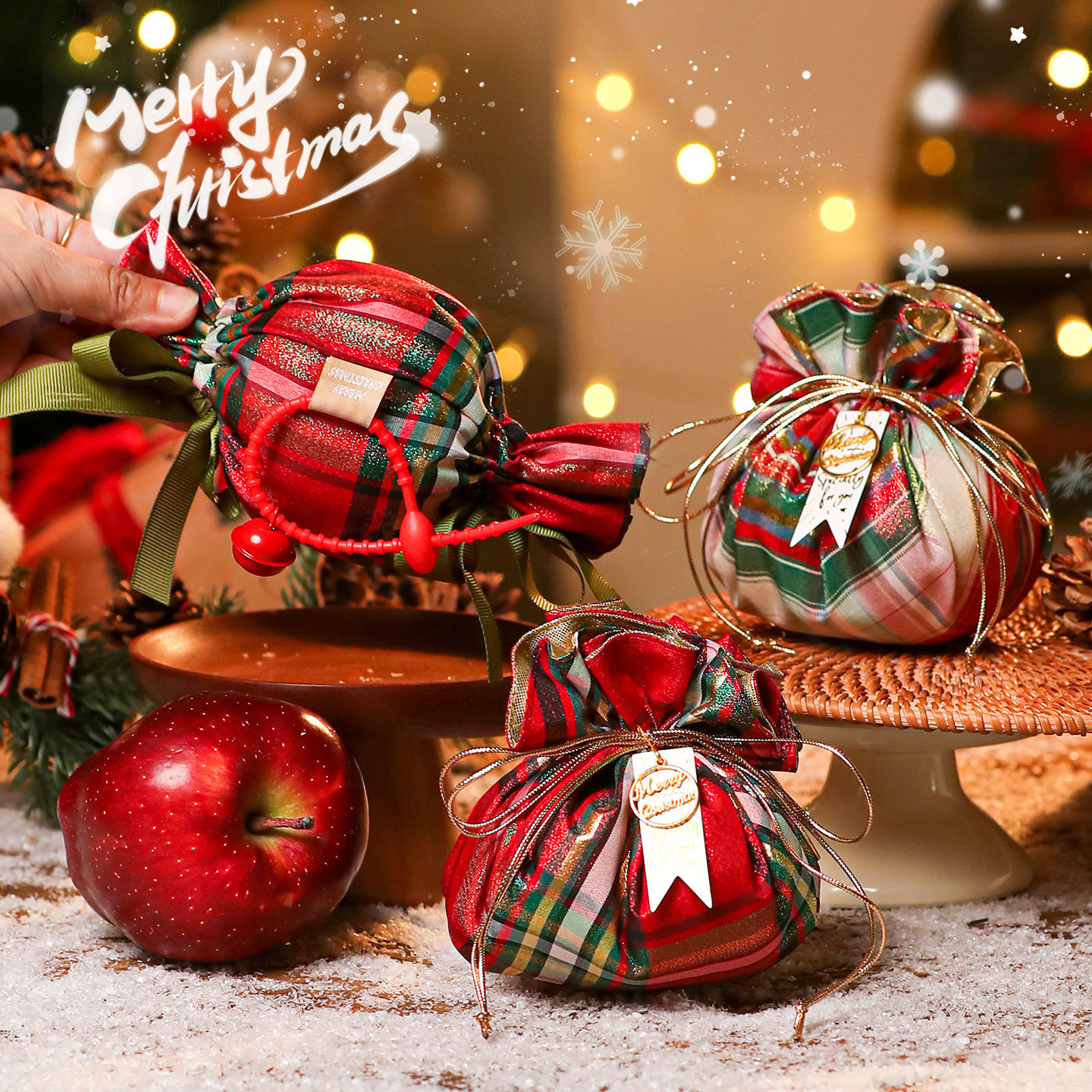 新款圣诞礼物丝绒苹果袋圣诞礼物平安夜苹果盒束口袋手提糖果包,节庆用品/礼品,圣诞装饰品,淘宝优惠券,粉丝福利购,淘宝优惠卷