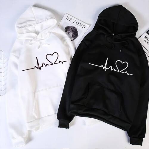 Love printed loose long sleeved sweatshirt印花宽松长袖卫衣女