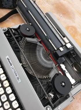 Olivetti LETTERA 35 25 红色情人打字机色带 英文打字机色带架