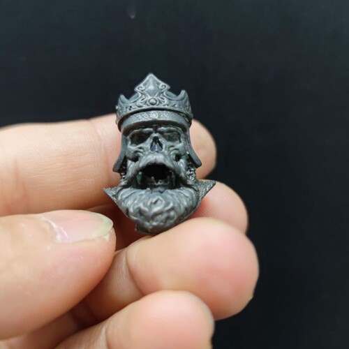 黄铜中空国王武士头盔刀坠汽车钥匙扣大胡子皇冠吊坠挂坠EDC伞坠