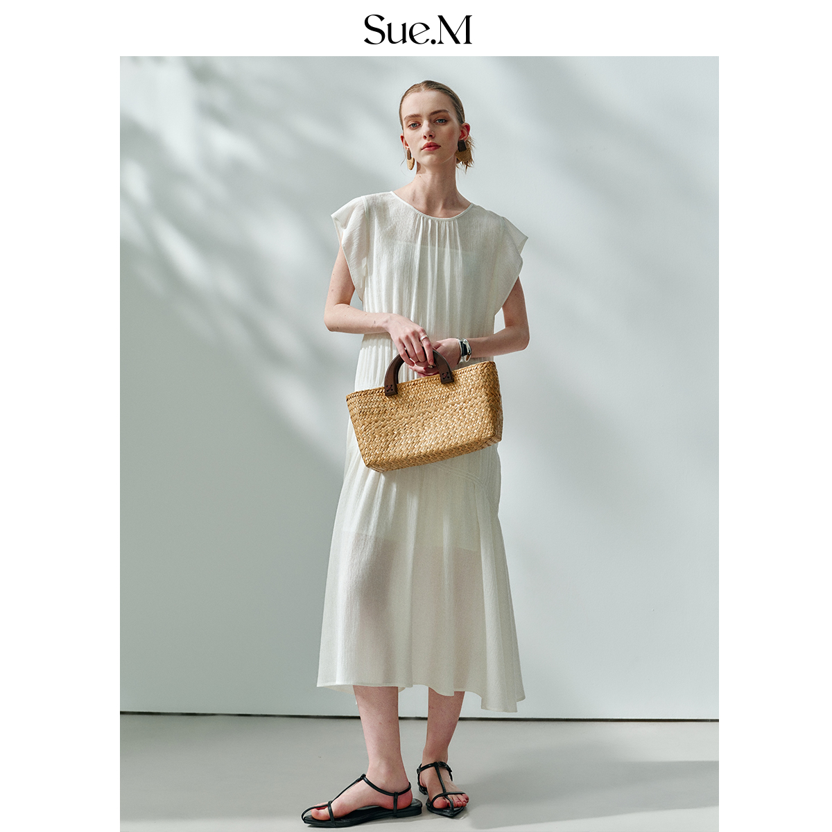 Sue.m 天丝凉感蛋糕小飞袖海边连衣裙女士2025新款气质通勤裙子夏