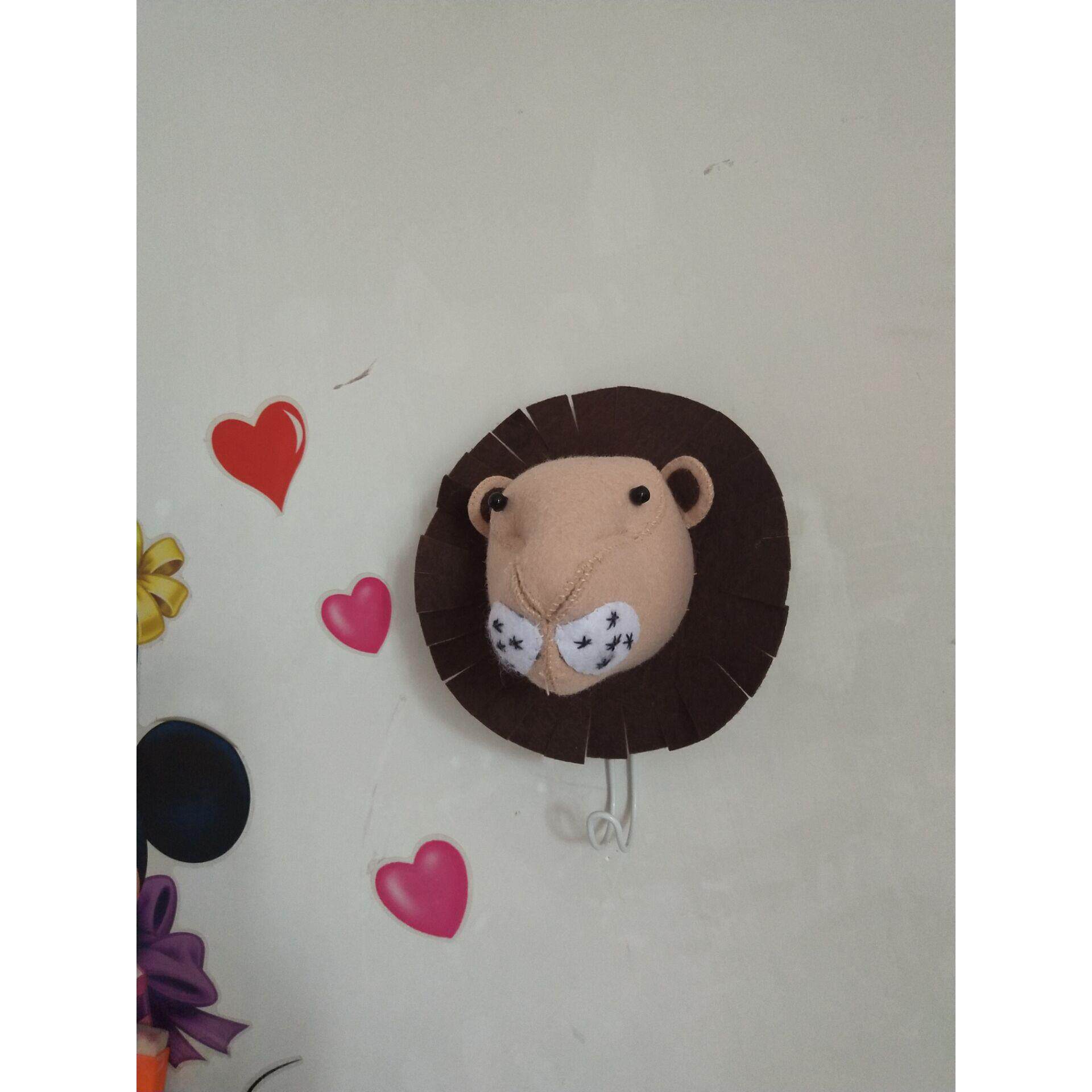 Ins爆款羊毛毡动物头创意无痕挂钩毛毡装饰品壁挂儿童房壁饰