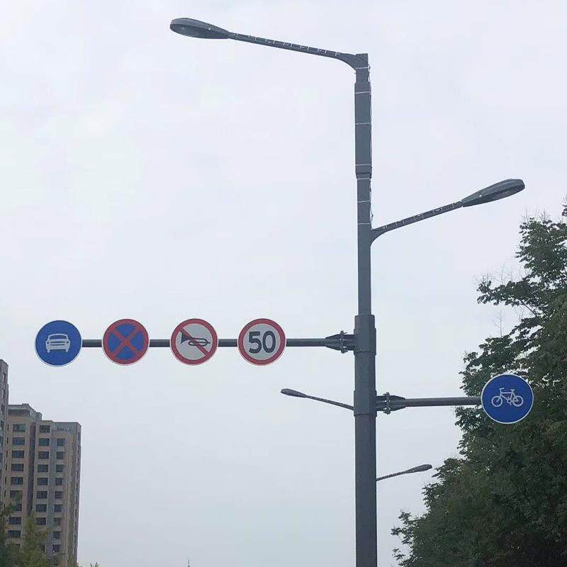 交通志杆悬臂式F型共路灯BBI高公路标识牌多速功能一标体化杆灯杆