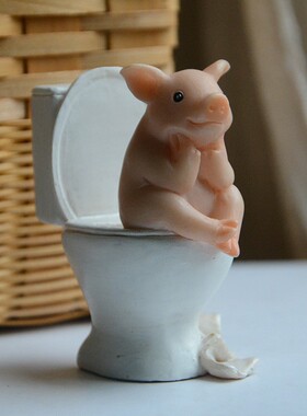 速发创意马桶可物小猪摆件动物模型精致的礼礼送闺蜜生日爱品
