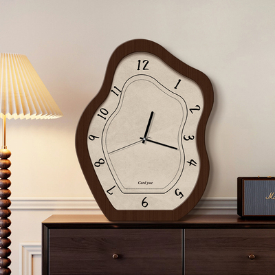 中古风桌面时钟复古创意座钟2024新款餐厅钟表挂T墙客厅玄关摆件