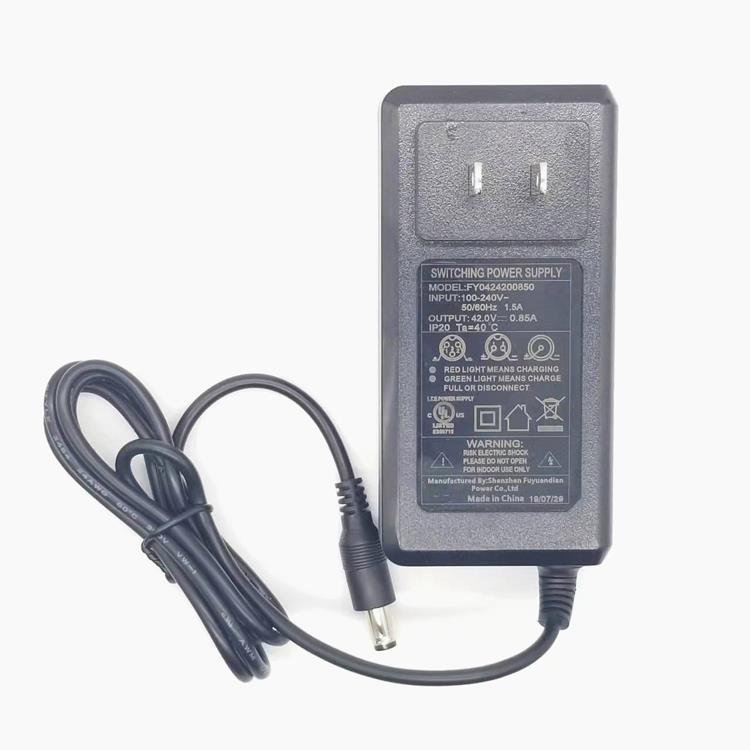 42V0.85A充电器通用电动滑板车儿童扭扭车 平衡车36V电池适配器线