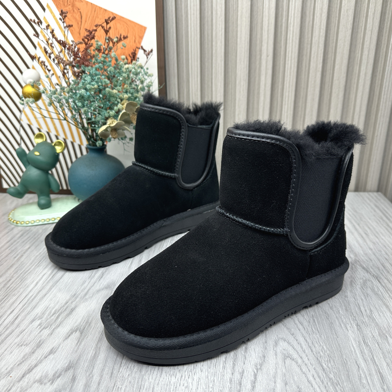 撤柜处理折扣真皮女鞋2025冬新款休闲套筒雪地靴保暖牛反绒女短靴