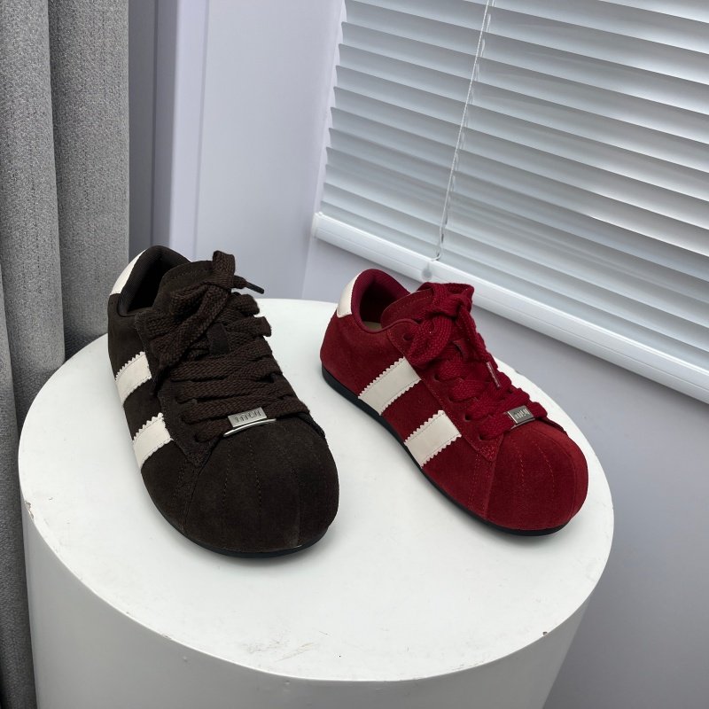 撤柜处理折扣真皮女鞋2025秋新款德训鞋舒适百搭休闲复古女单鞋