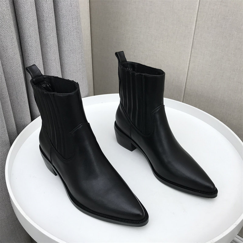 尖头薄绒休闲切尔西牛皮女短靴