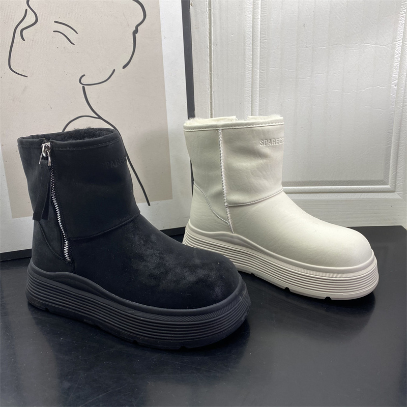 撤柜处理折扣外贸女鞋2025冬新款雪地靴休闲套筒保暖舒适女短靴