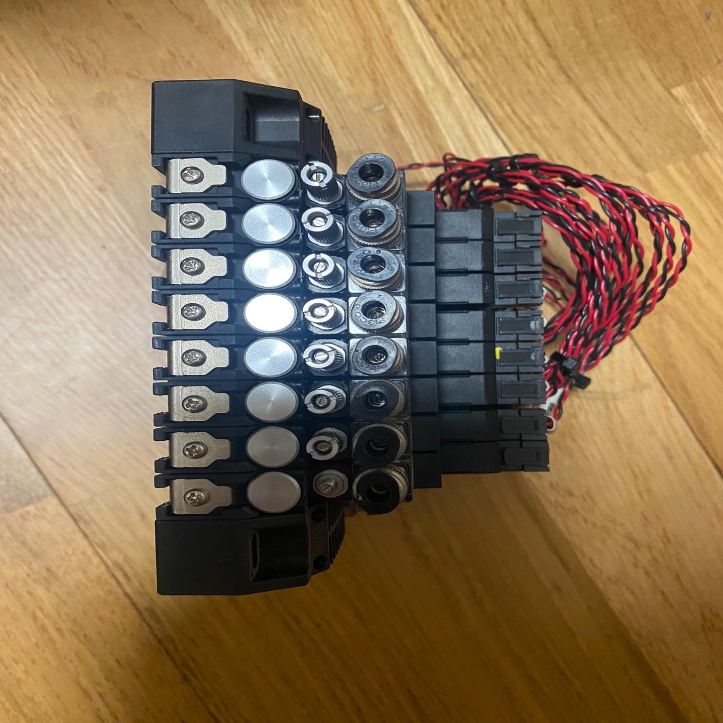 pISCO TYPE VXH05D-48S 真空发生器~议价