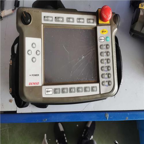 议~DENSO示教器外屏破损TP-RC5-1