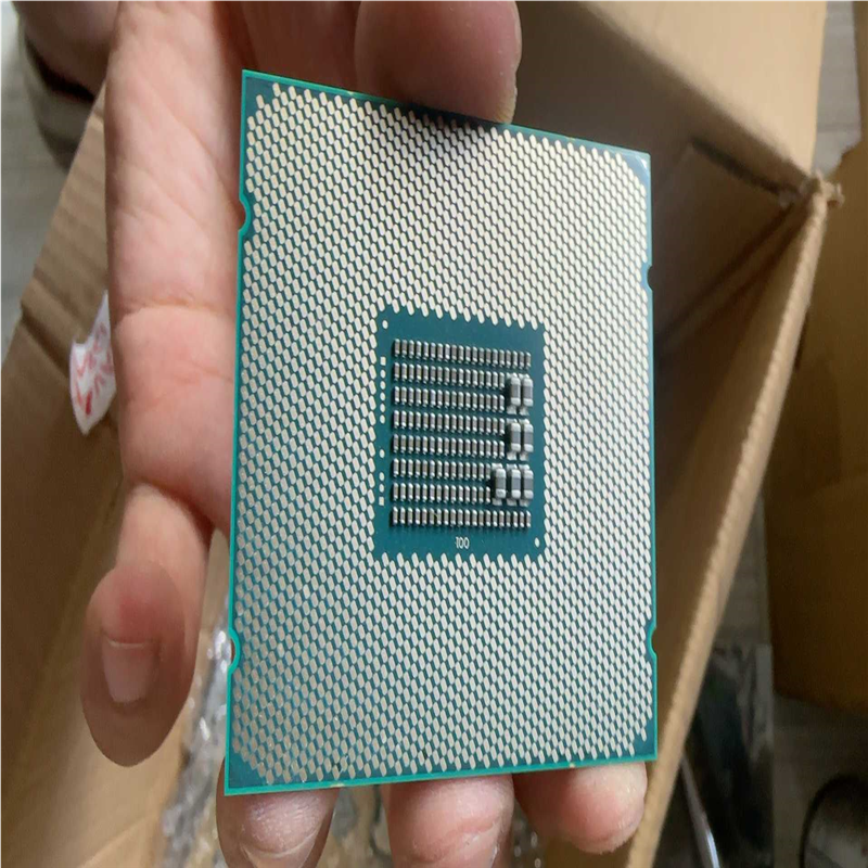 议~志强 E5-2697AV4  主频2.6Ghz  16c32