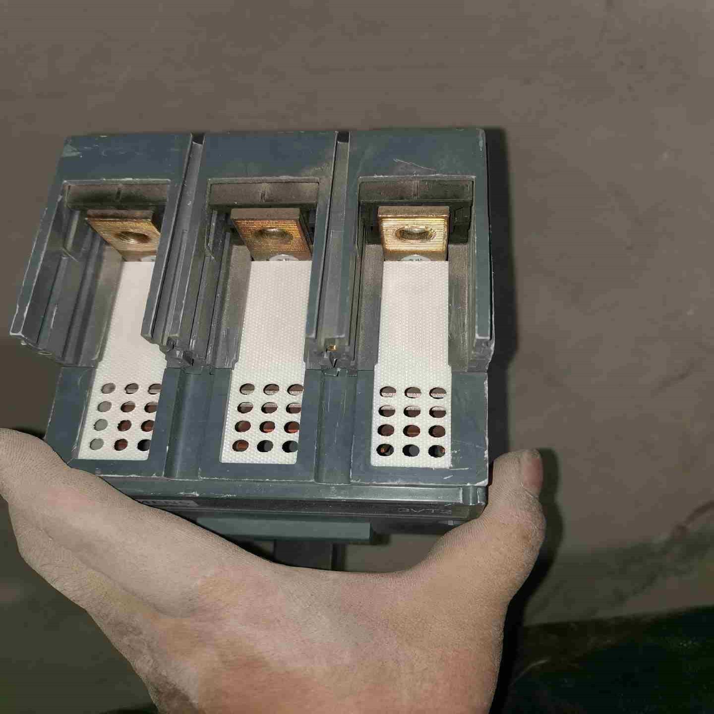 3VT2725-2AA36-0AA0断路器功能议价