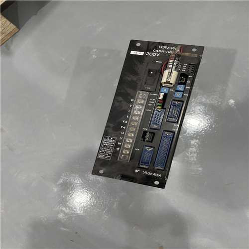 议~安川驱动器CACR-HR03BAB12Y50 包好3KW