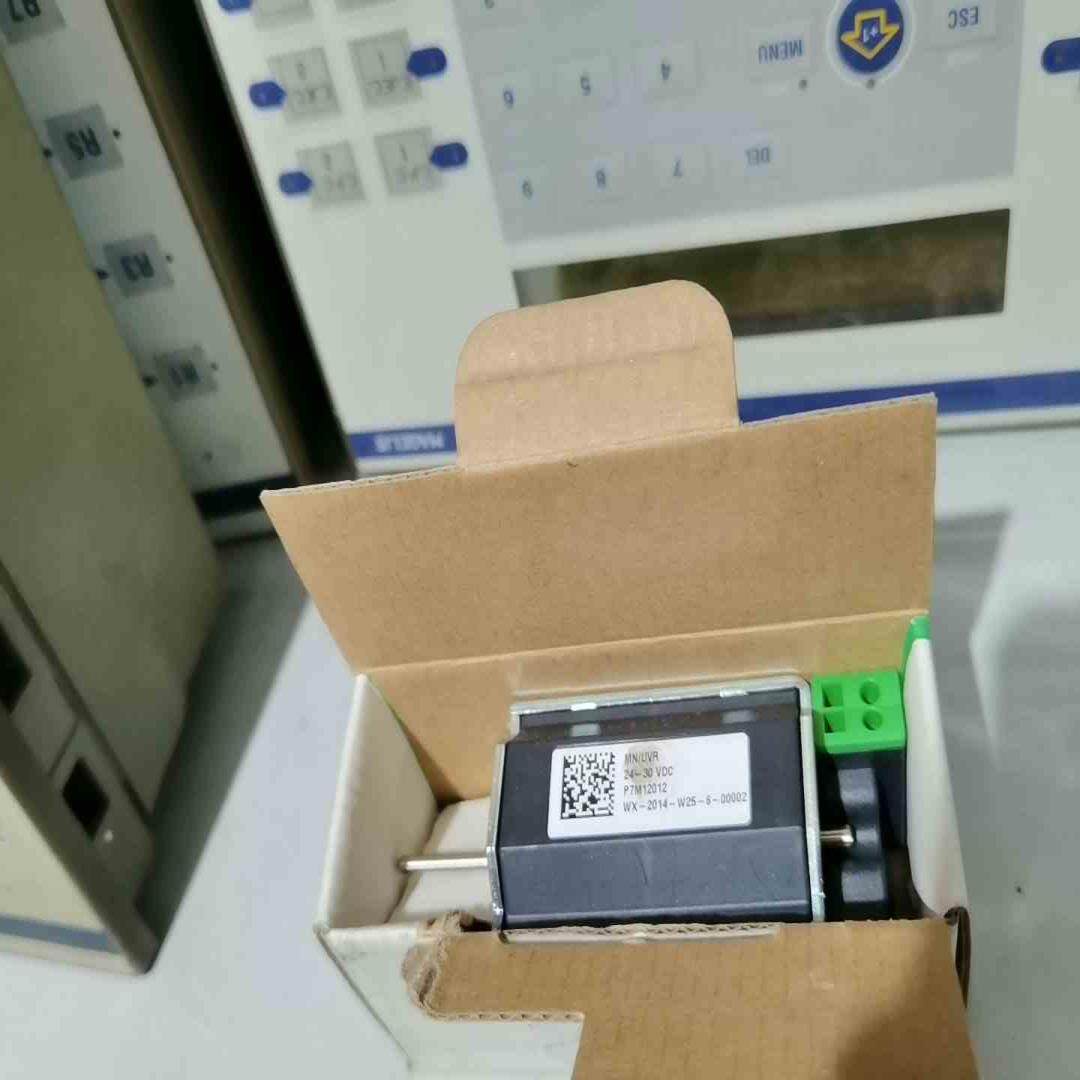 (询价)Scheider  Electric P7M12012