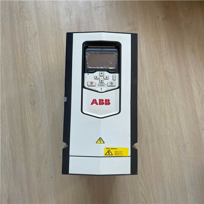 （议价）B变频器11KWACS880-01-025A-3实物图