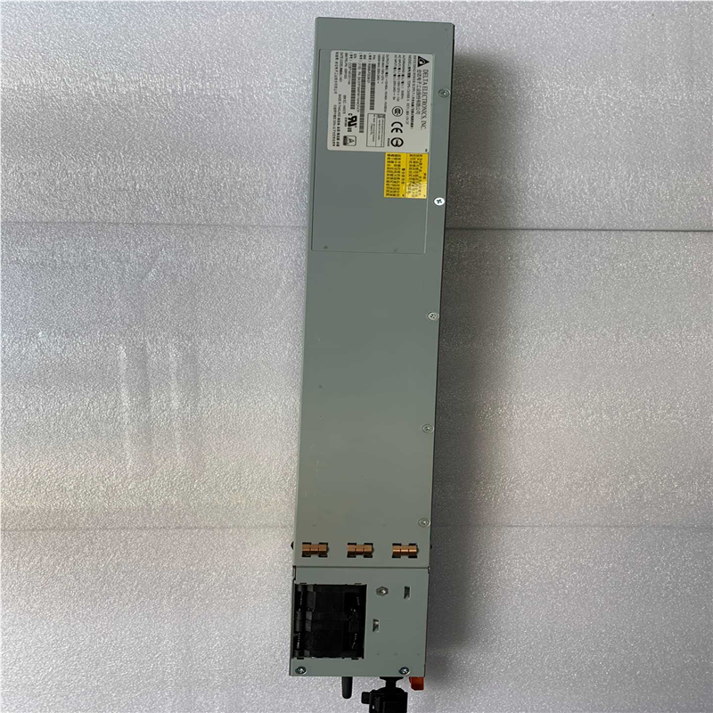 IBM 00RY003 31P1848 V7000 Gen2（咳咳电子）