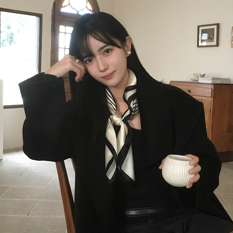 韩系黑白条纹丝巾系脖高级感2026新款法式防晒小方巾领巾绑包发带