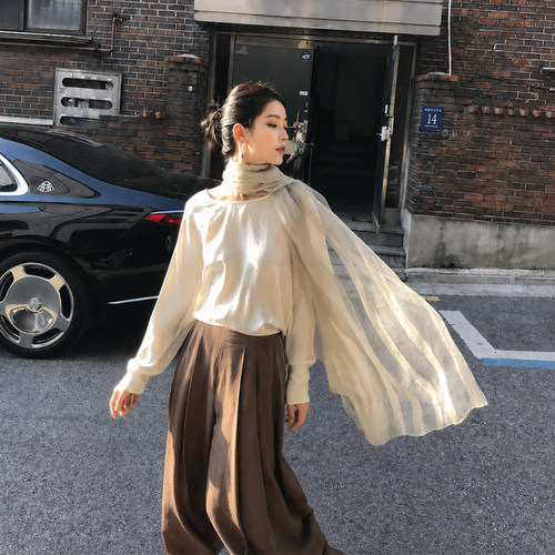薄雾白色丝巾披肩外搭女2026新款