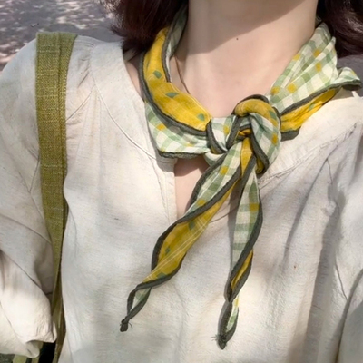 草绿黄格纹丝巾女森系文艺配饰