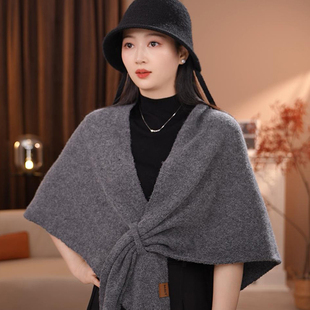 灰色三角巾围巾女冬季高级感保暖护颈针织围脖纯色披肩外搭配大衣
