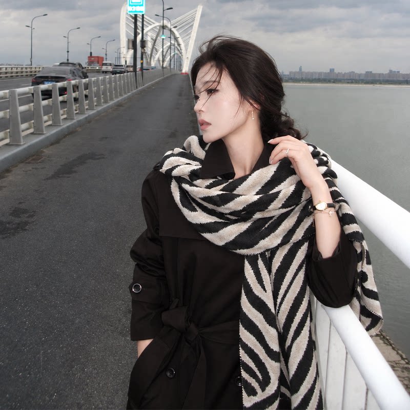 斑马纹围巾披肩高级感丝巾围脖女