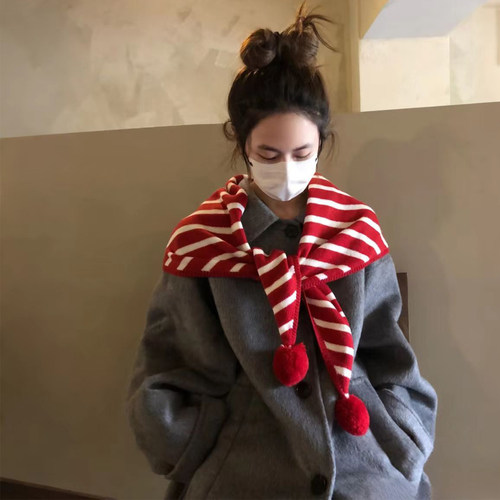 红色毛球条纹三角巾女2026新款冬季新年围巾披肩外搭保暖针织围脖