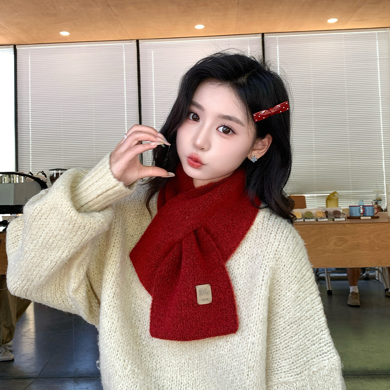 红色毛线针织圣诞小围巾女2025新款冬季韩版氛围感交叉保暖短围脖