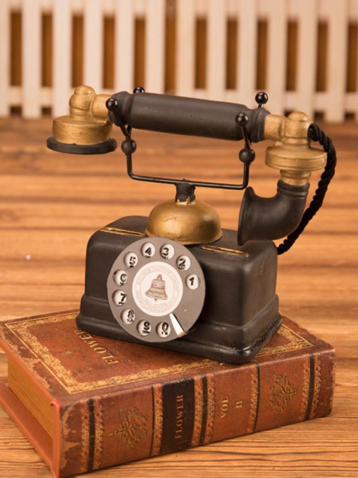 2024新款欧式复古老式电话机摆件创意电话摆件模型电影拍摄酒吧桌