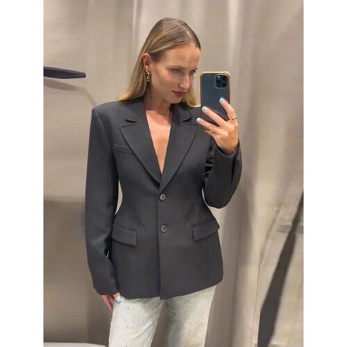 女士纯色修身收腰长袖西装外套