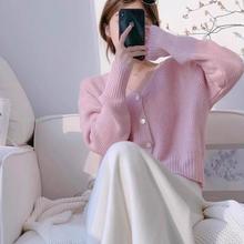 2025早秋新款韩版慵懒风宽松软糯短款针织开衫女V领毛衣外套女潮