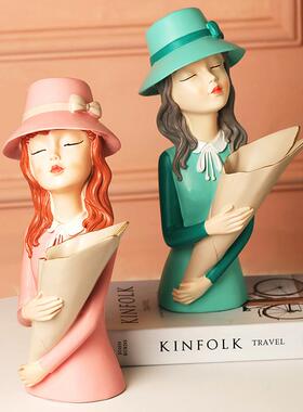 JUV伦捧花女孩英风花瓶摆件创意家居客桌厅餐插干花玄关电视柜装