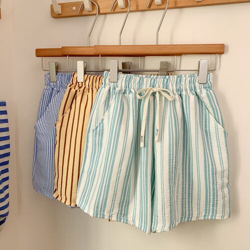 蓝色条纹多巴胺休闲沙滩短裤女Blue striped casual beach shorts