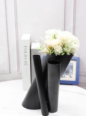 代简约线条造型居黑色异形家花瓶三管花器现板房客厅书样房办公桌