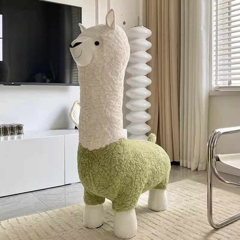 网红创意大号羊驼凳子客厅落地摆件毛绒动物座椅搬家乔迁新居