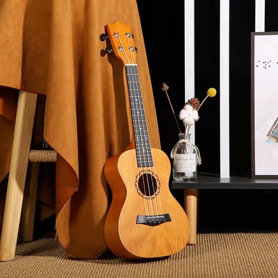 23寸小吉他桃花心芯尤克里里四弦琴 ukulele乌克丽丽