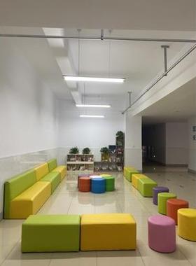 色新款会展户凳婚礼吐F76T855H司凳外活动方凳白黑色面包凳皮走秀