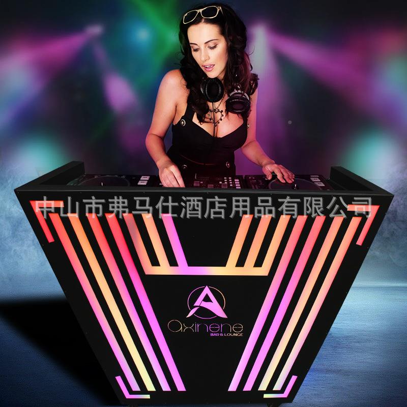 酒吧DJ打碟KT包厢音发台光可V移动dj台派对铁艺响桌架网WOM红厂家