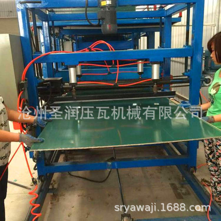 全自动黑板绿板彩钢成型机