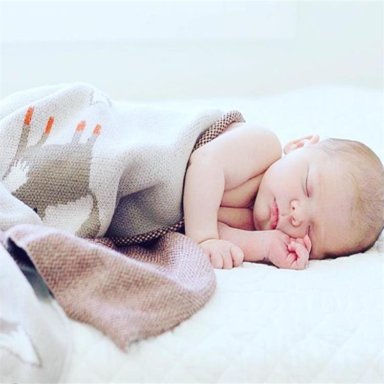 美式新款宝宝盖GFO线毯婴童抱狐毯满身狸线毯背后新芝麻点生儿棉