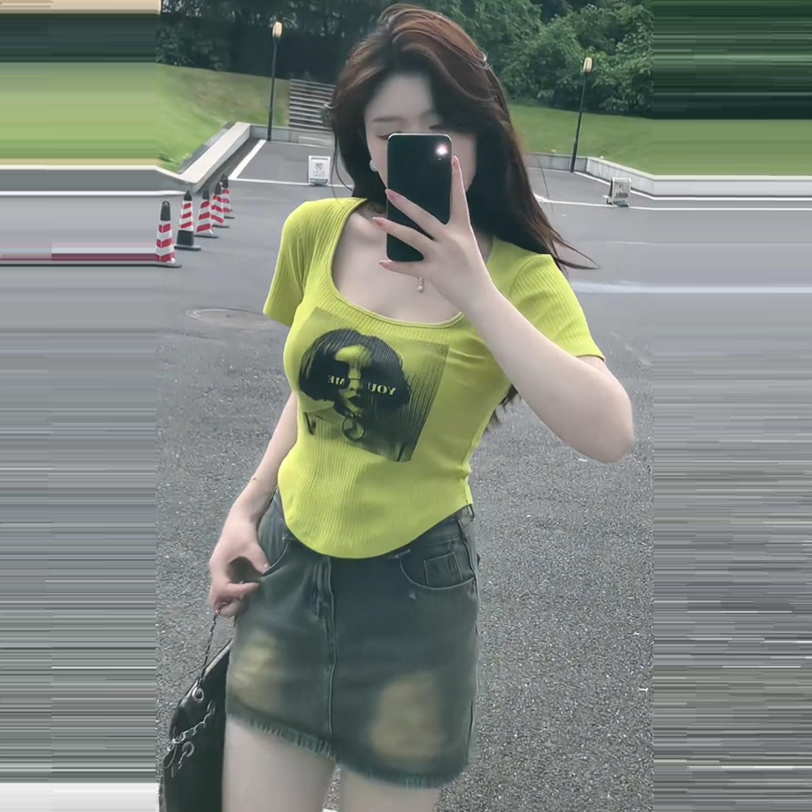 大码纯欲辣妹短袖t恤女夏季胖mm显瘦修身高腰性感小心机上衣ins
