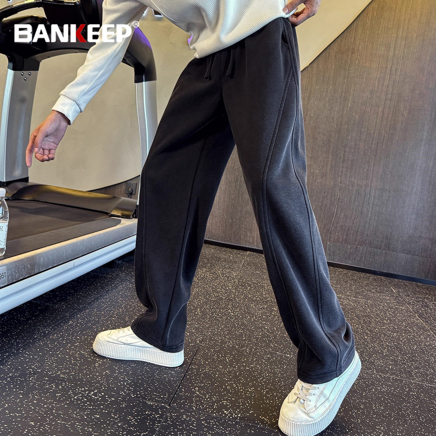 高端拼接弯刀卫裤男士2026新款冬季加绒加厚男裤直筒休闲裤子男款