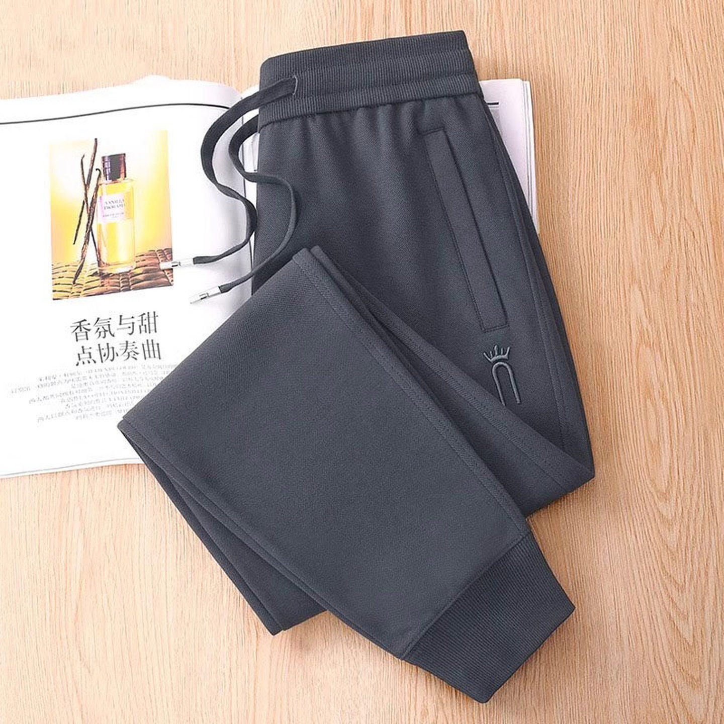 高端男士束脚卫裤春秋冬季2025新款加绒加厚男裤运动休闲裤子男款