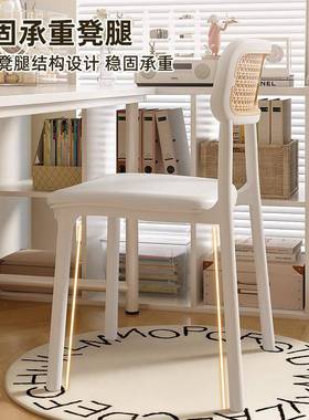 化妆椅jd101055女简生卧室椅梳妆台凳子约餐椅宿舍电脑靠背网椅红