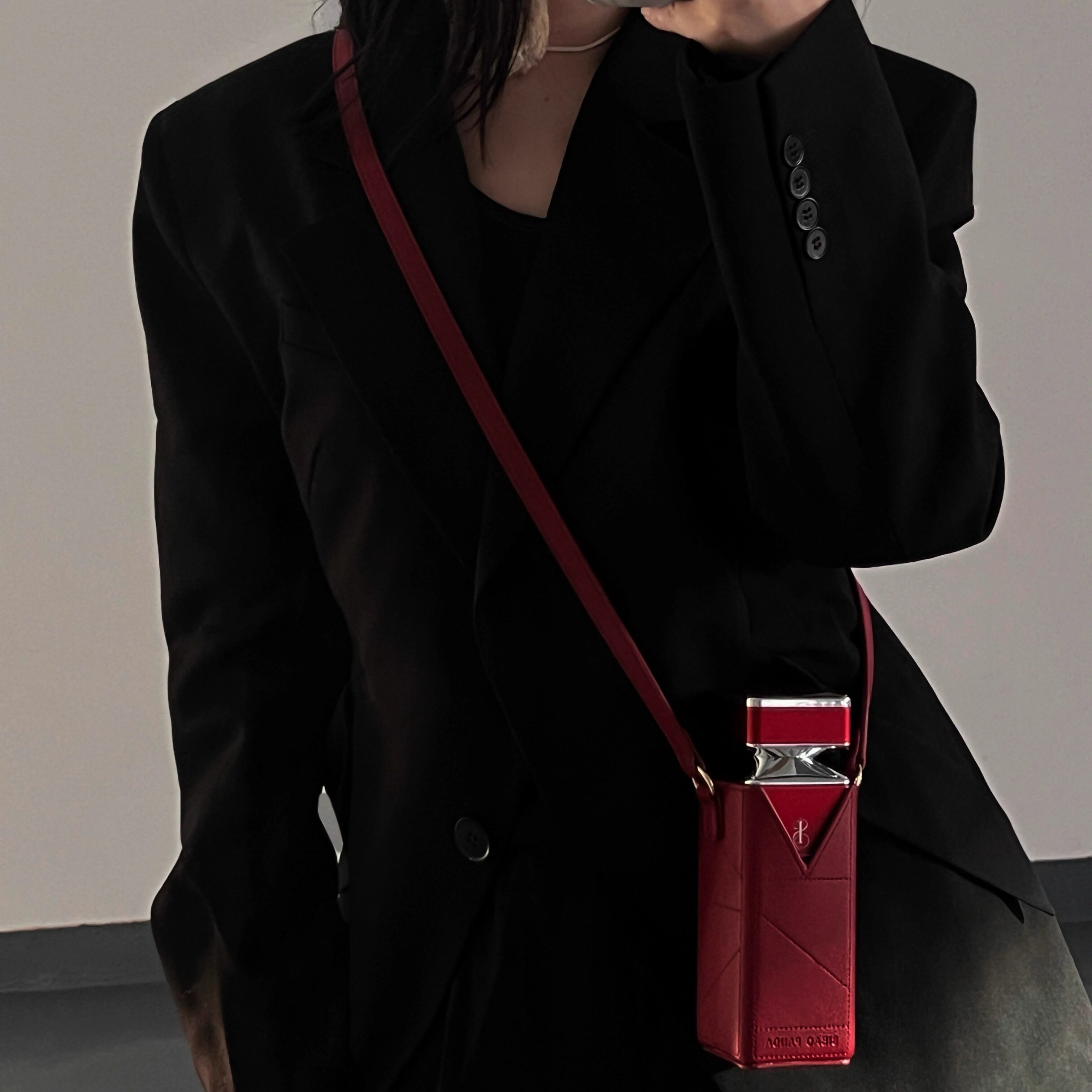 高颜值杯套香水杯套水杯保温杯PU皮套便携时尚手提思宝科技PANDA