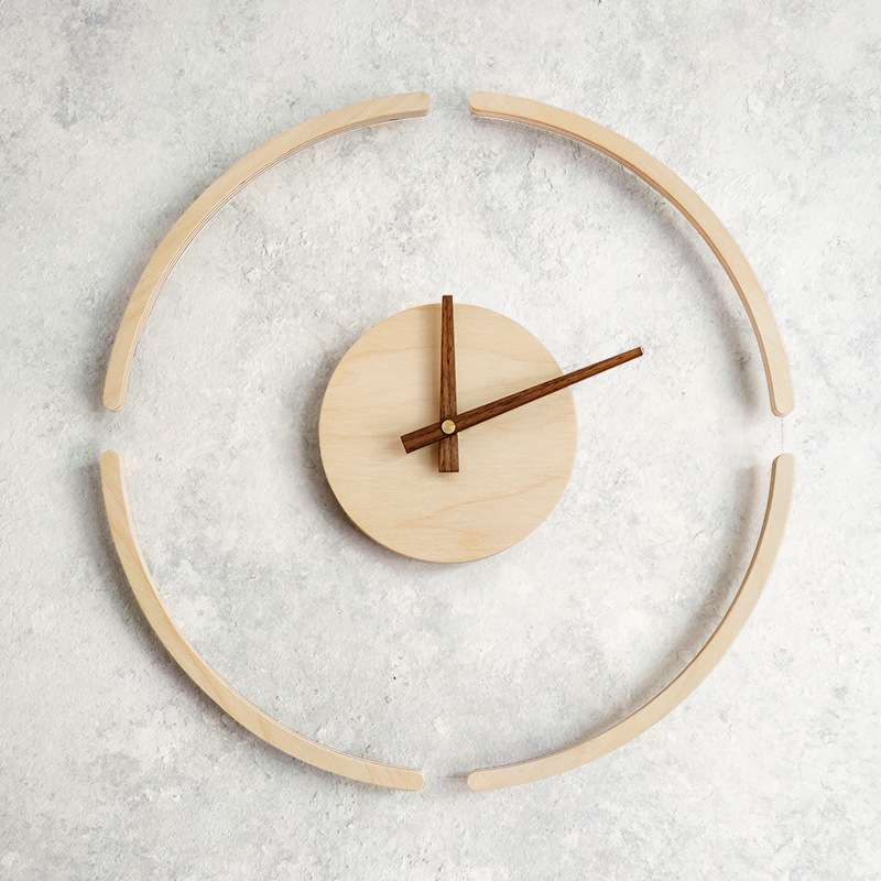 创意透明悬浮挂钟北欧简约木制钟表 家居客厅墙面装饰Wall Clock