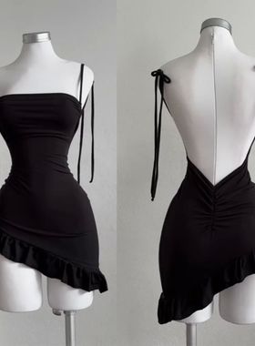 Strappy Back-Facing Bodycon Dress 纯色系带露背修身包臀连衣裙